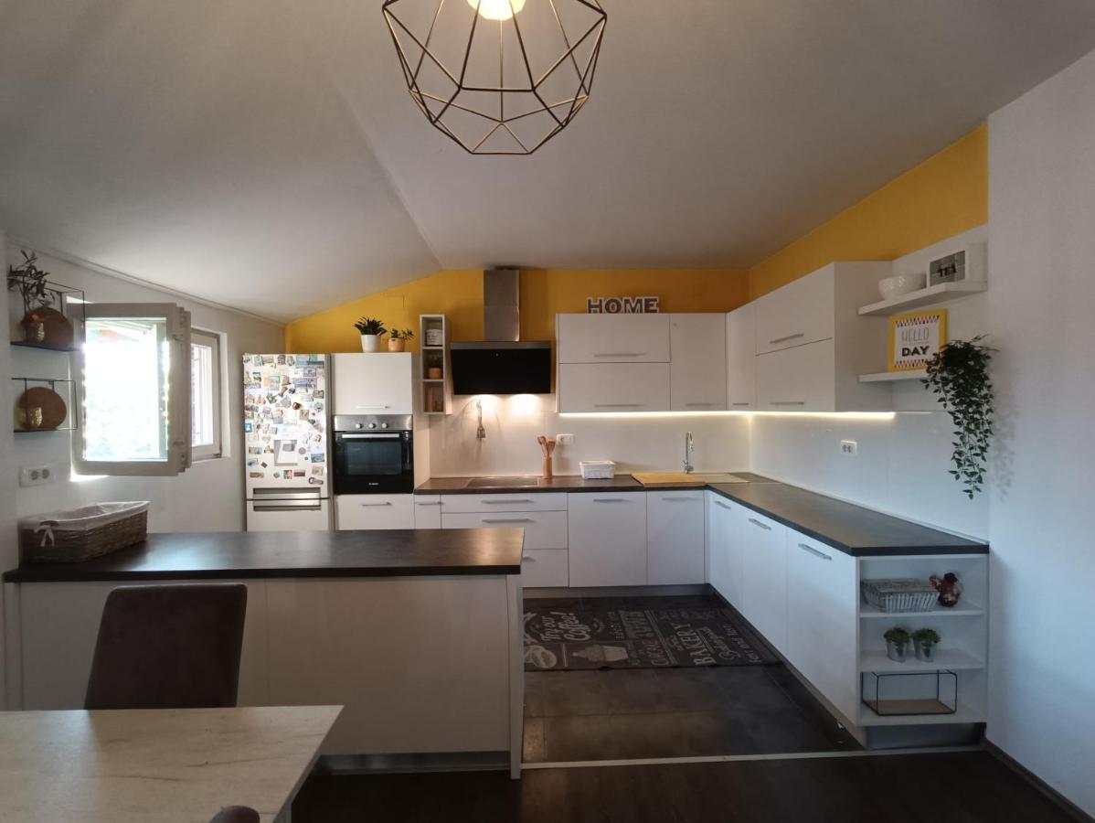 Apartman Brigita Apartment Biograd Na Moru Exterior photo