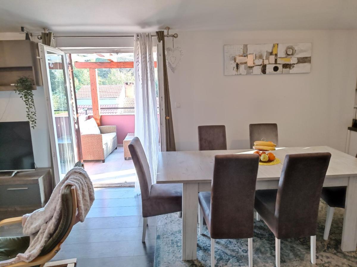 Apartman Brigita Apartment Biograd Na Moru Exterior photo